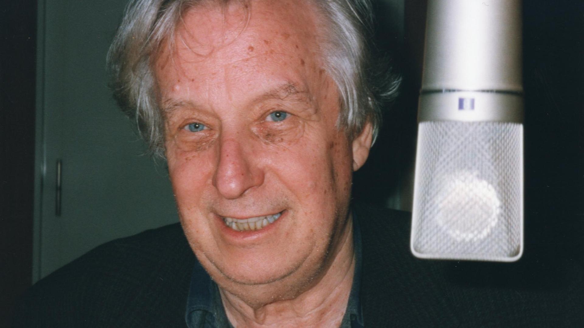 Dieter Schnebel 1999 im Studio von Deutschlandradio Berlin