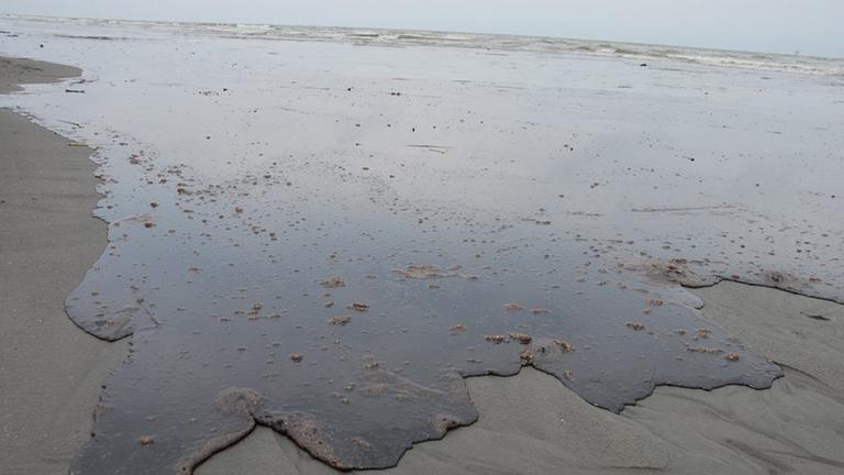 Im Zuge der Explosion der Bohrplattform Deep Water Horizon ausgetretenes Öl.