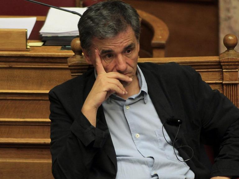 Der griechische Finanzminister Euklid Tsakalotos bei einer Sitzung im griechischen Parlament