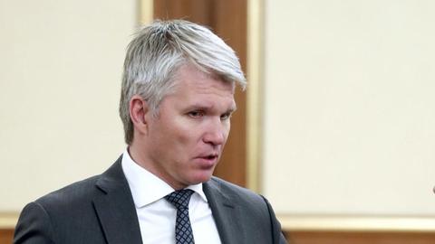 Der russische Sportminister Pawel Kolobkow und die russische Bildungsministerin Olga Vasilyeva