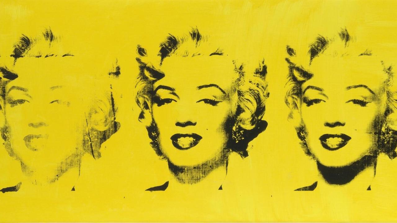 Drei Schwarzweiß-Kopien eines Andy Warhol-Drucks von Marilyn Monroe auf gelbem Papier.
