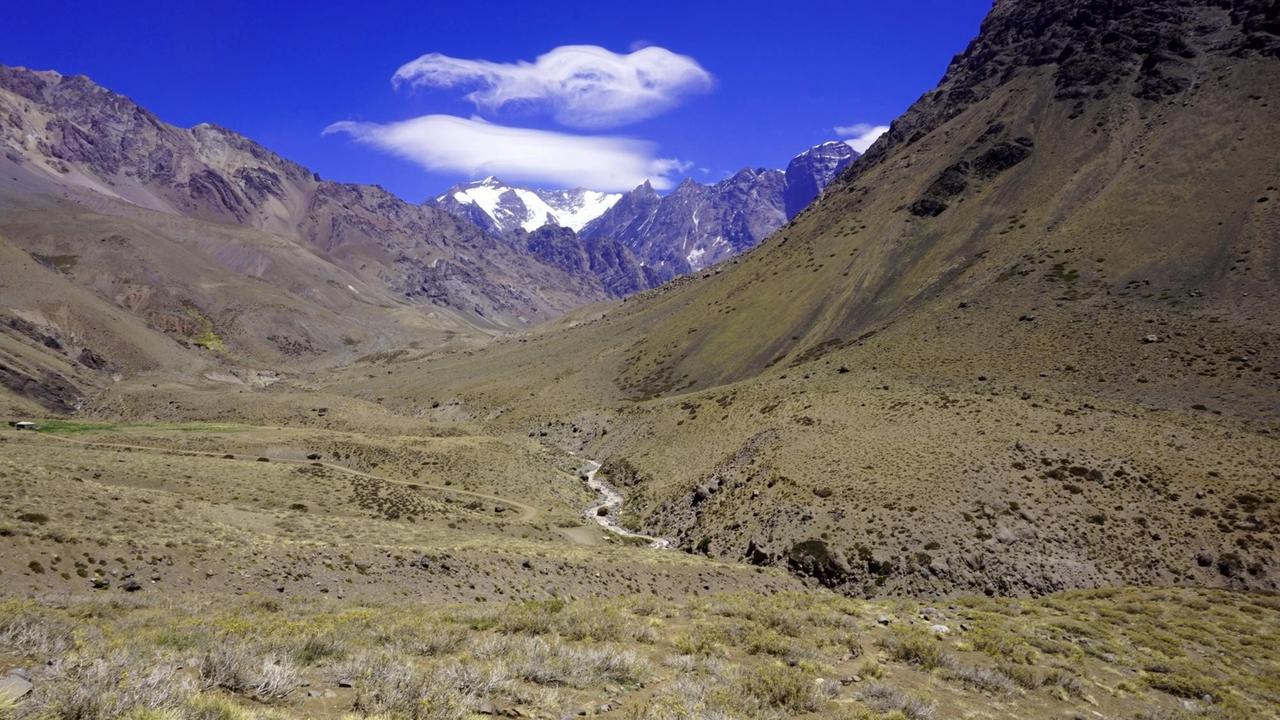 Der Nationalpark Juncal in den Anden, auf der chilenischen Seite mit dem Gletscher Juncal