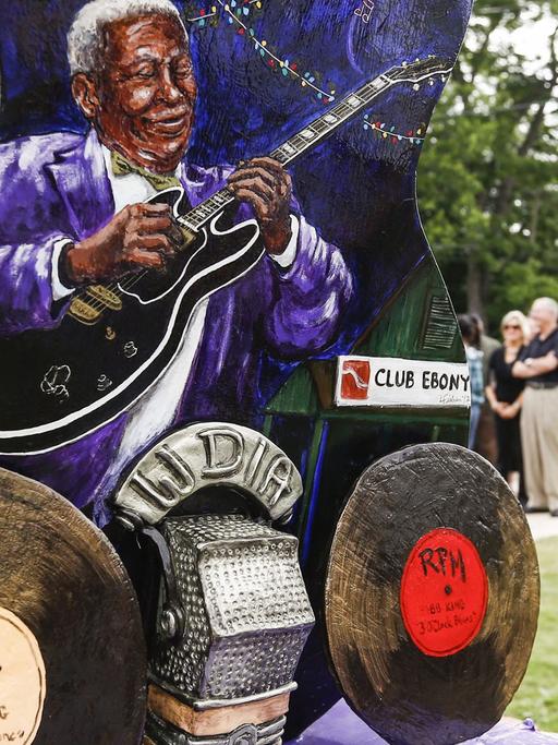 Statue der verstorbenen Blues-Legende B.B. King in Indianola, Mississippi