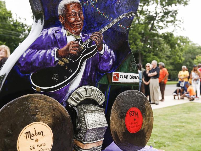 Statue der verstorbenen Blues-Legende B.B. King in Indianola, Mississippi