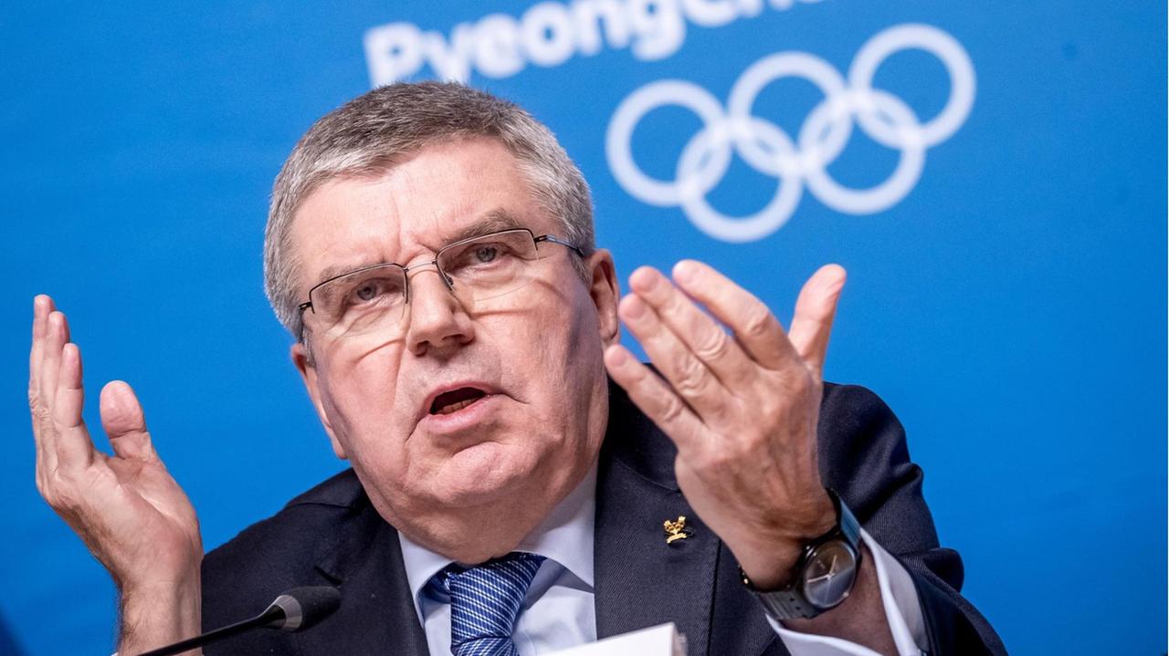 Thomas Bach, Präsident des Internationalen Olympischen Komitees (IOC) spricht bei einer Pressekonferenz im südkoreanischen Pyeongchang.
