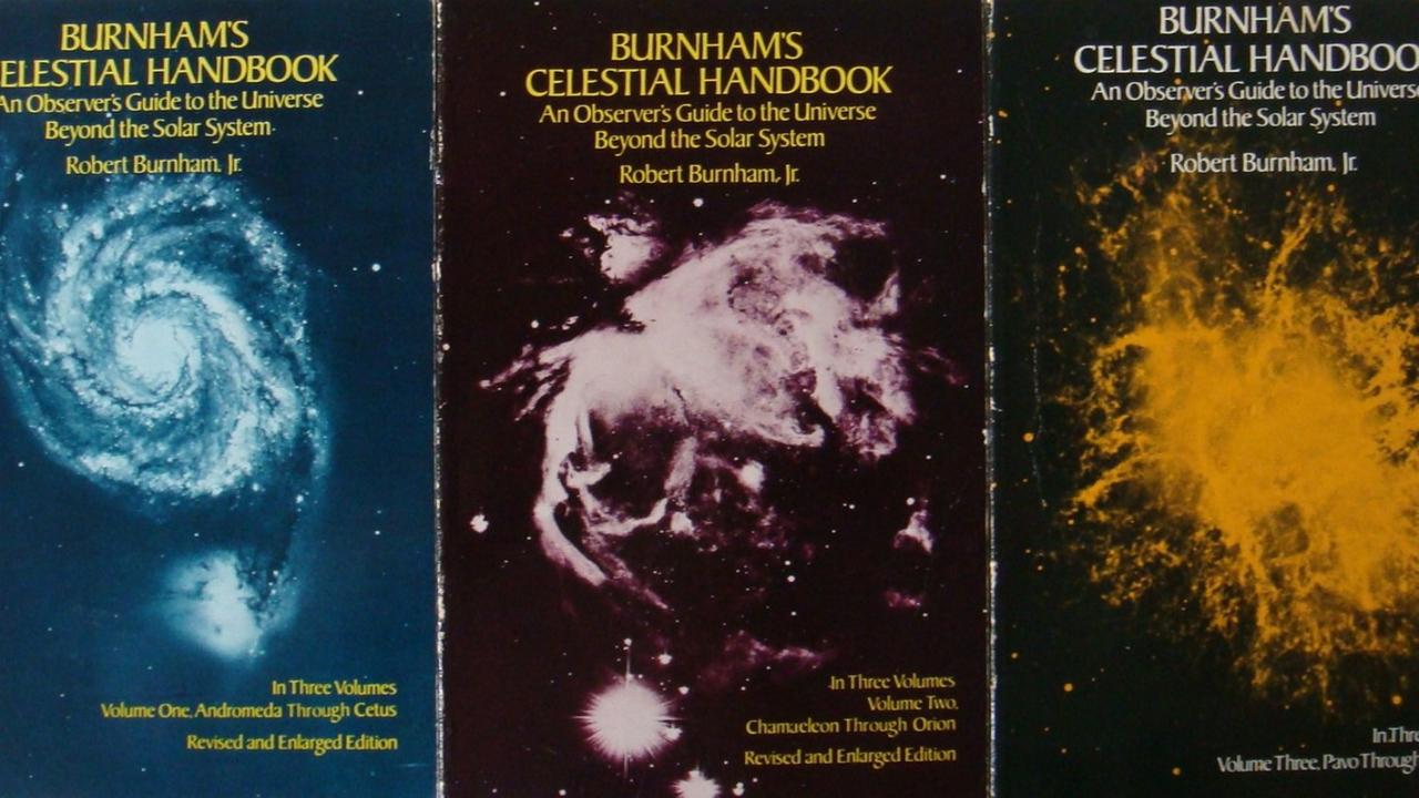 Ein Klassiker der Astronomie-Literatur: Das dreibändige Celestial Handbook von Robert Burnham Jr.