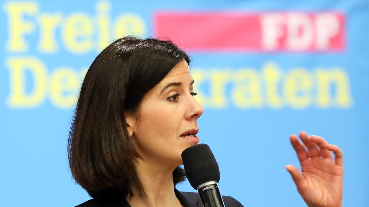 Katja Suding, Fraktionsvorsitzende der FDP in der Hamburgischen Bürgerschaft und Spitzenkandidatin für die Hamburger Bürgerschaftswahl 2015