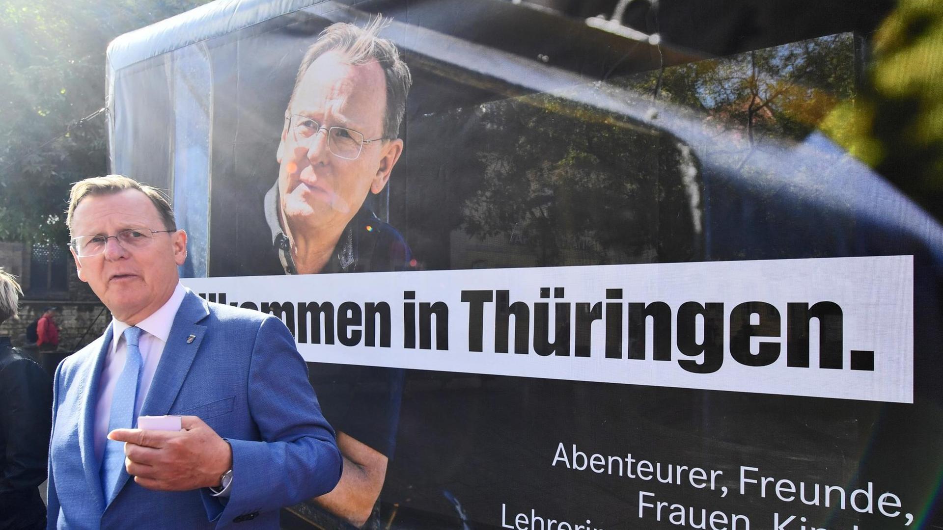 Bodo Ramelow (Die Linke), Ministerpräsident von Thüringen und Spitzenkandidat der Thüringer Linken, stellt auf dem Erfurter Anger der Öffentlichkeit die Kampagne der Partei zur Landtagswahl vor