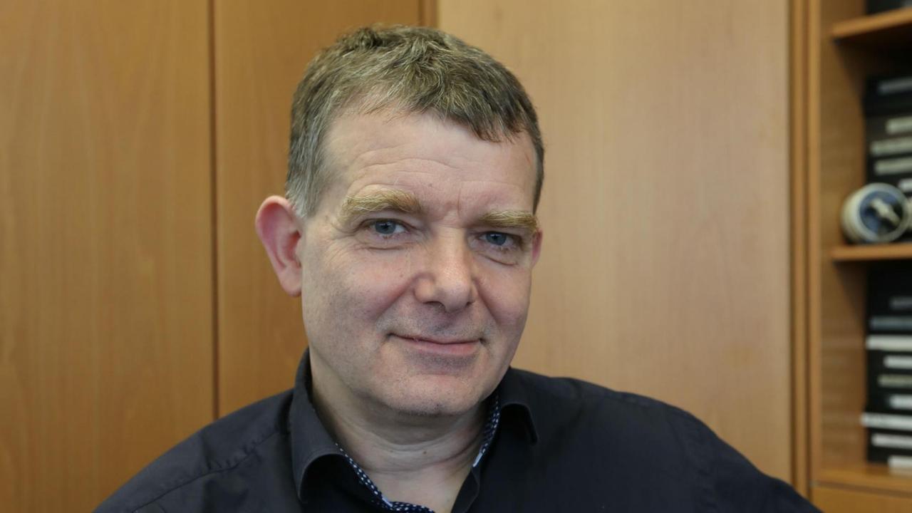 Prof. Wilhelm Bloch, Leiter des Instituts für Kreislaufforschung und Sportmedizin an der Deutschen Sporthochschule in Köln