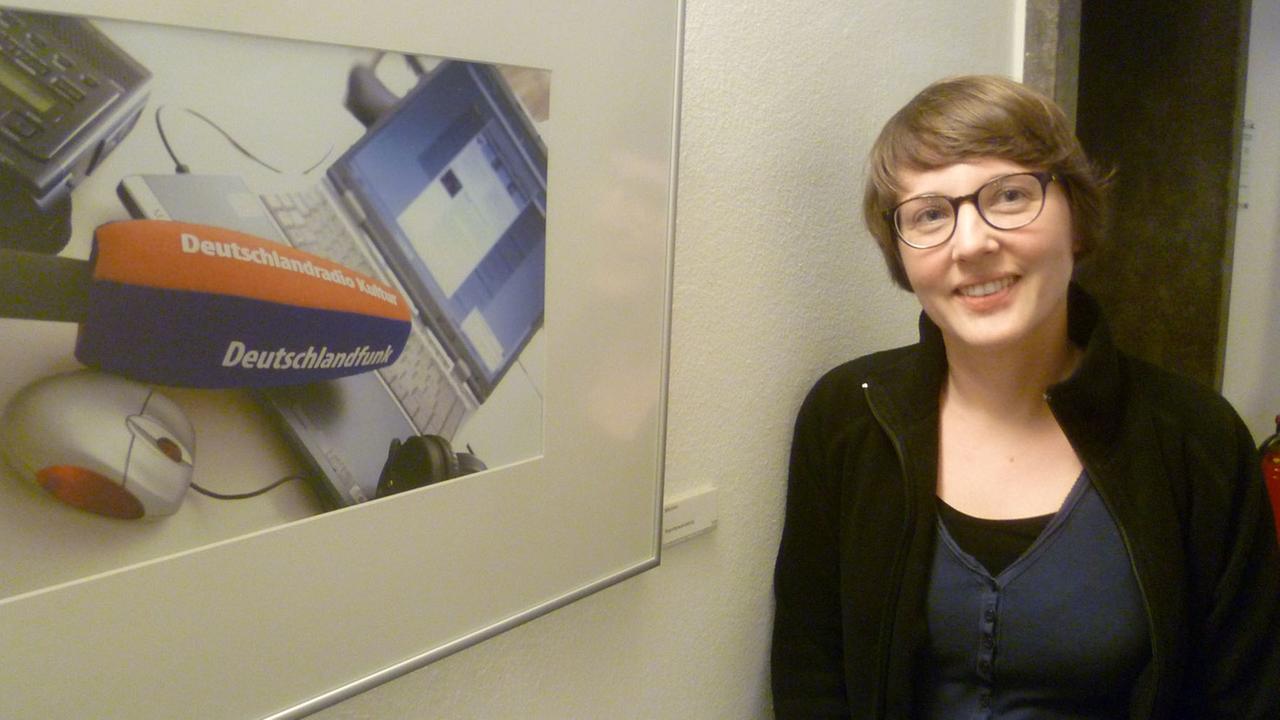 Die Terres des Femmes-Referentin Monika Michell zu Besuch im Deutschlandradio Kultur.