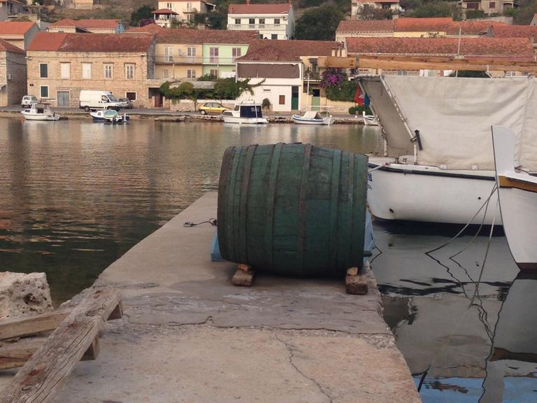 Der Hafen des kroatischen Städtchens Vela Luka.