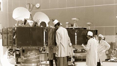 Der deutsch-französische Satellit Symphonie starteten noch mit einer US-Rakete