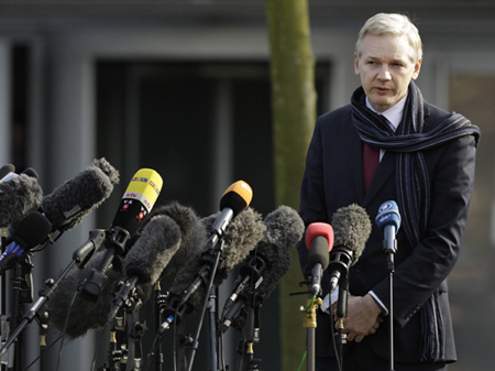 Julian Assange, Gründer der Enthüllungsplattform "WikiLeaks", spricht in London zu Vertretern der Presse
