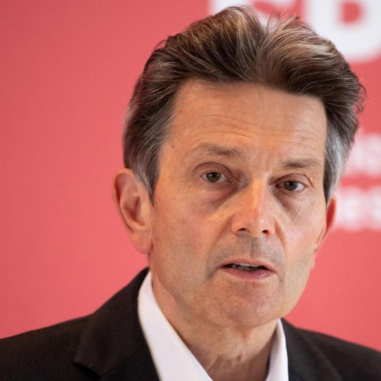 Rolf Mützenich, Vorsitzender der SPD-Bundestagsfraktion,