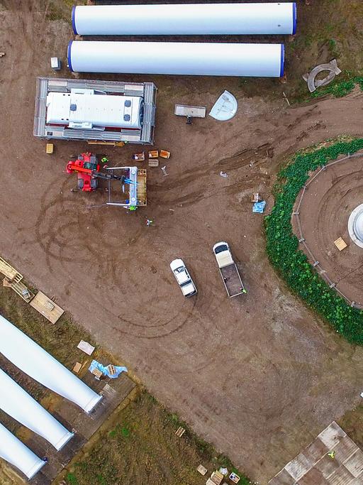 Luftbild: Blick auf die Baustelle für ein Windrad