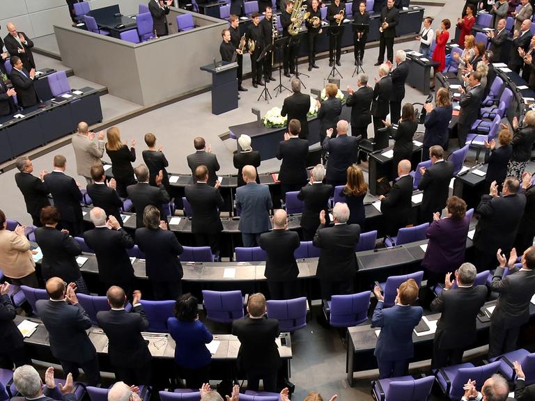 Der Bundestag bei der Gedenkfeier am 8. Mai 2015 - 70 Jahre nach Kriegsende