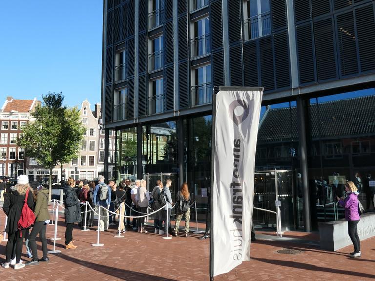Das Anne Frank Haus in der Prinsengracht, aufgenommen am 24.09.2018 in Amsterdam (Niederlande).