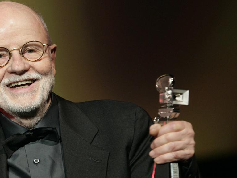 Günter Rohrbach bei der Verleihung der Berlinale Kamera für Günter Rohrbach im Friedrichstadtpalast in Berlin, 2010