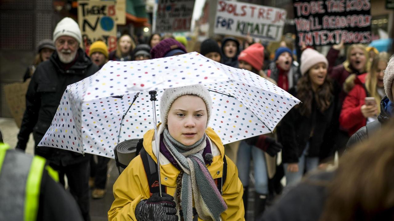 Die schwedische Schülerin Greta Thunberg bei den von ihr initiierten Fridays-for-Future-Klimaschutzprotesten in Stockholm.