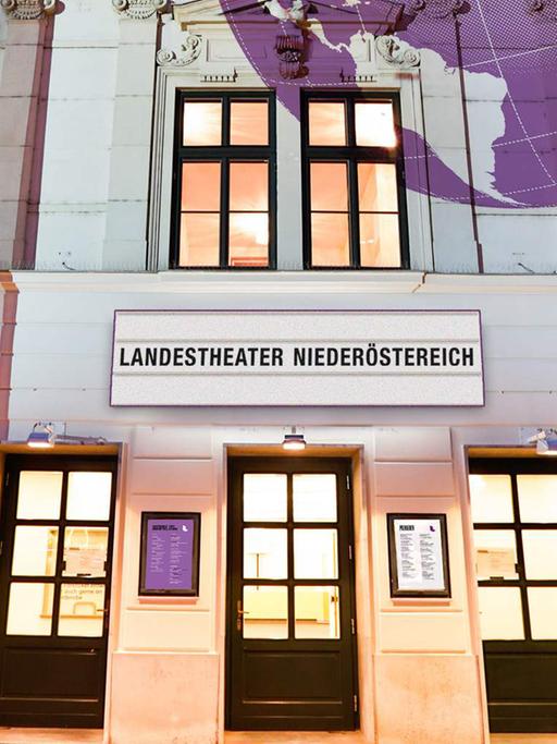 Das Landestheater Niederösterreich. Außenansicht.