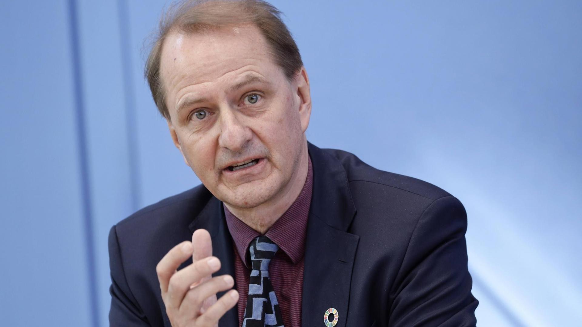 Der Präsident des Bundesumweltamtes, Dirk Messner, am 21.4.2021 in Berlin