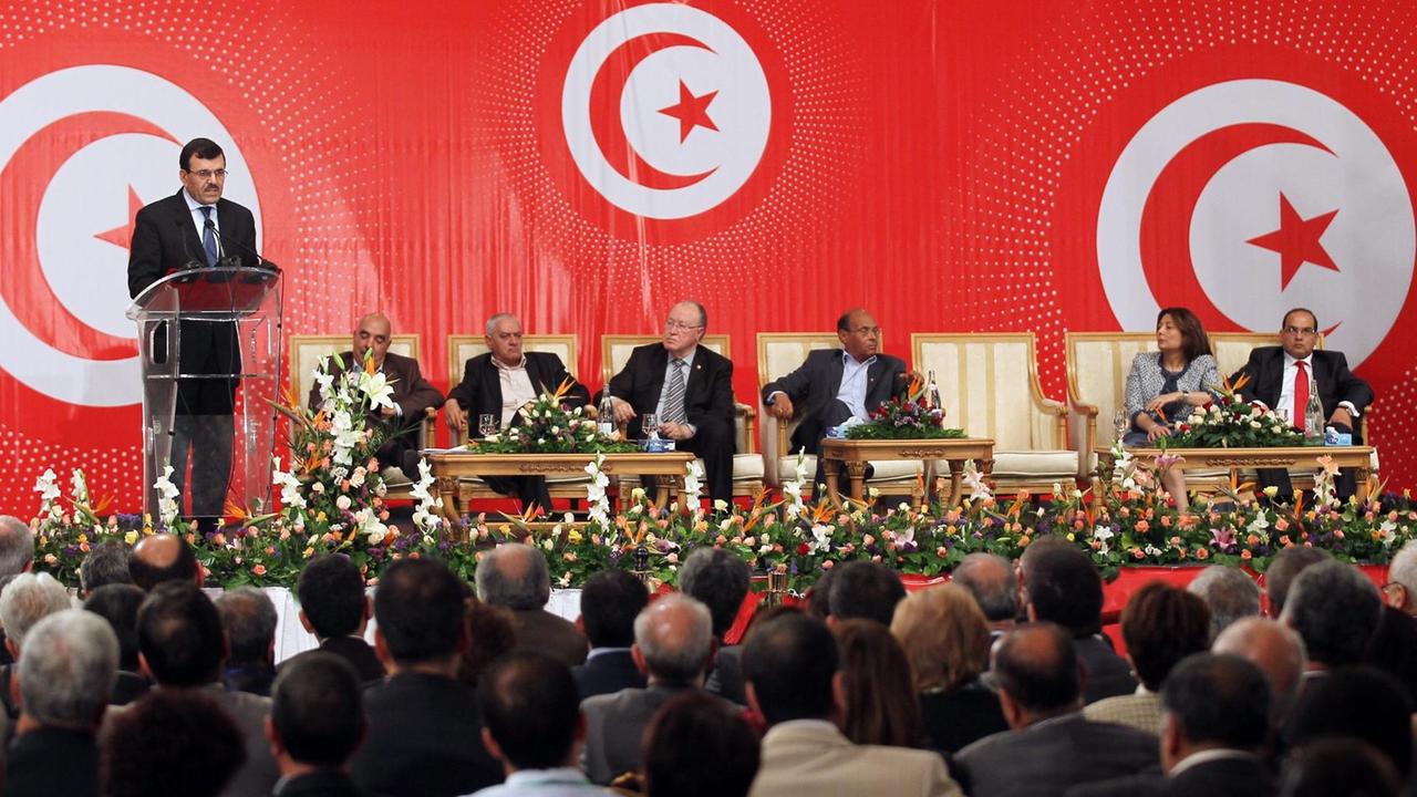Protest in Tunis am zweiten Jahrestag des Aufstands gegen den Diktator Ben Ali.