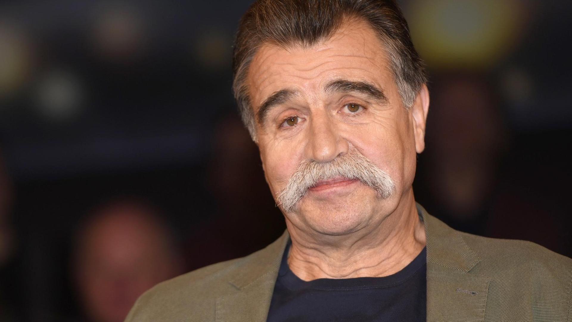 Heiner Brand bei der Aufzeichnung der NDR-Talkshow 'Tietjen und Bommes' im NDR-Studio auf dem Messegelände. Hannover Heiner Brand bei der Aufzeichnung der NDR-Talkshow 'Tietjen und Bommes' im NDR-Studio auf dem Messegelände. Hannover