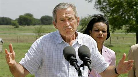 US-Präsident George Bush und US-Außenministerin Condoleezza Rice während einer Pressekonferenz auf Bushs Ranch in Crawford, Texas