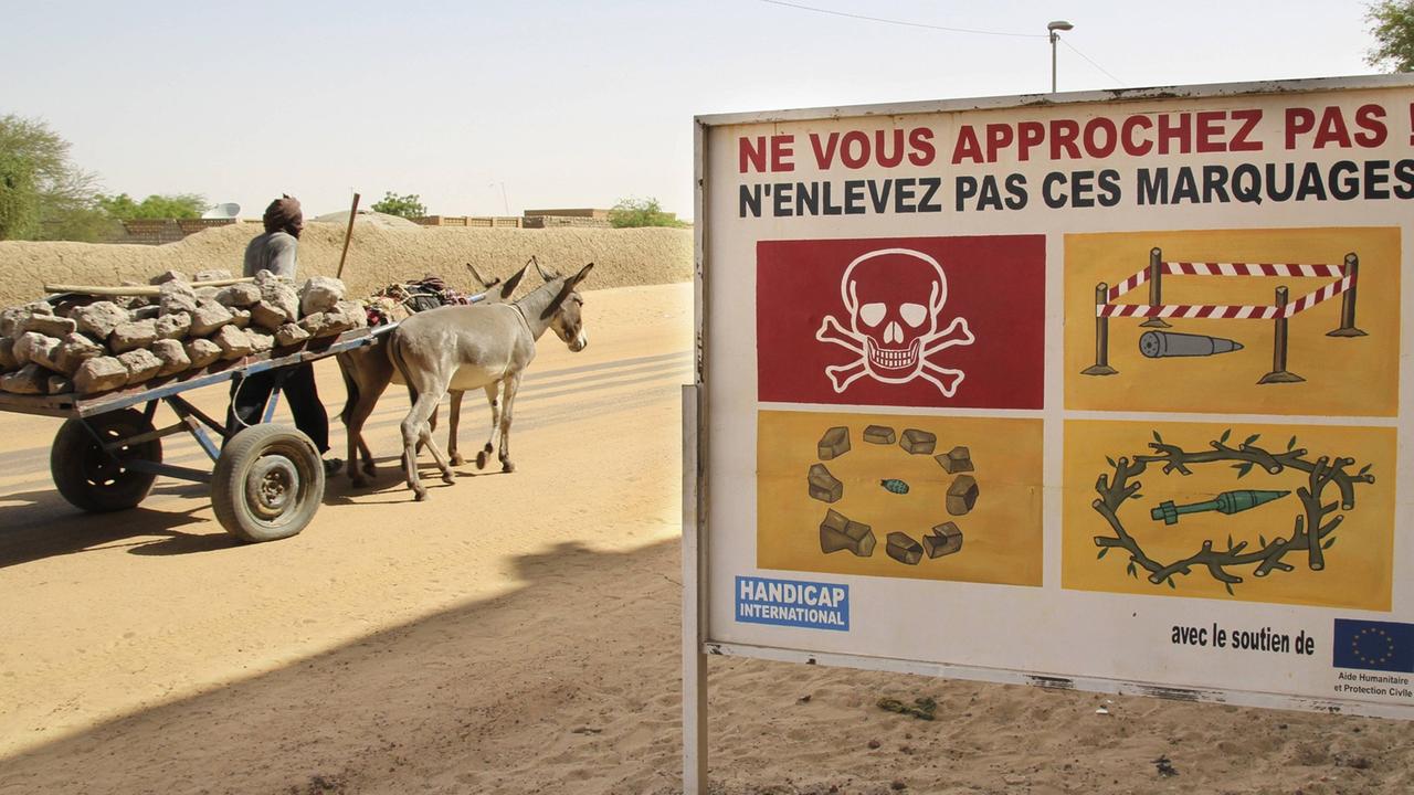Warnung vor von Rebellen vermintem Gebiet in Timbuktu im Oktober 2014