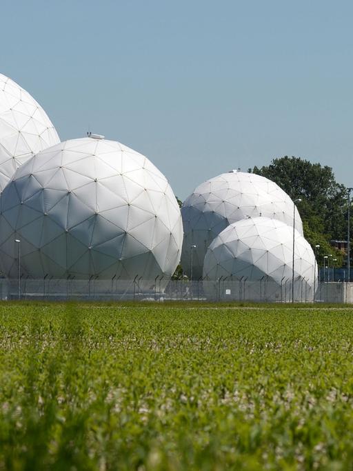Die ehemalige große Abhörbasis der NSA in Bad Aibling in Bayern.