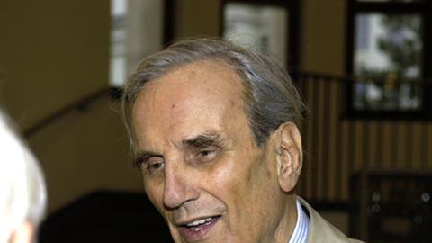 Im Alter von 79 Jahren ist der Historiker und Journalist Joachim Fest gestorben.