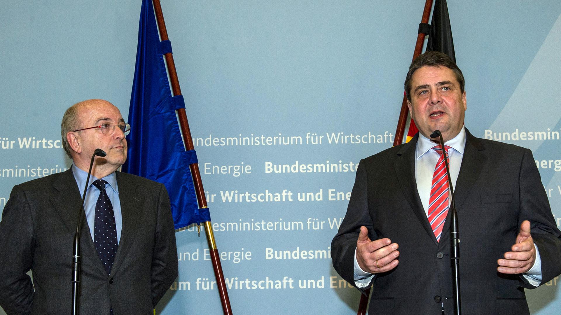 Bundeswirtschaftsminister Sigmar Gabriel und EU-Wettbewerbskommissar Joaquín Almunia.