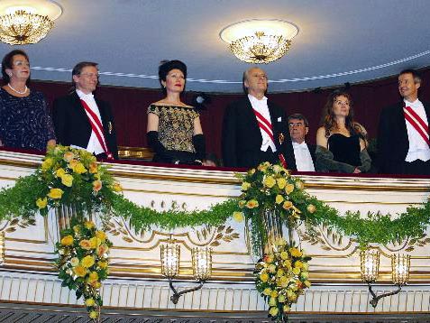 Der traditionelle Opernball in Wien lockt allerhand Prominenz an Der traditionelle Opernball in Wien lockt allerhand Prominenz an