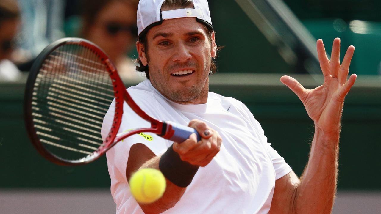 1485778 France, Paris. 06/05/2013 Germany's Tommy Haas in a French Open quarterfinal match against Serbia's Novak Djokovic. Anton Denisov/RIA Novosti 1485778 France, Paris. 06/05/2013 Germany's Tommy Haas in a French Open quarterfinal match against Serbia's Novak Djokovic. Anton Denisov/RIA Novosti