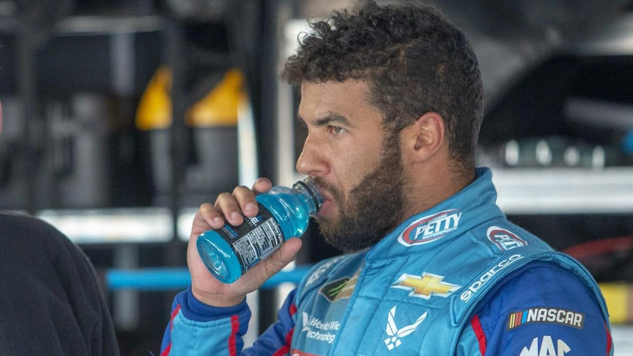 Bubba Wallace, der einzige Afroamerikaner in der NASCAR-Rennserie, ist Opfer eines Rassismus-Skandals geworden.