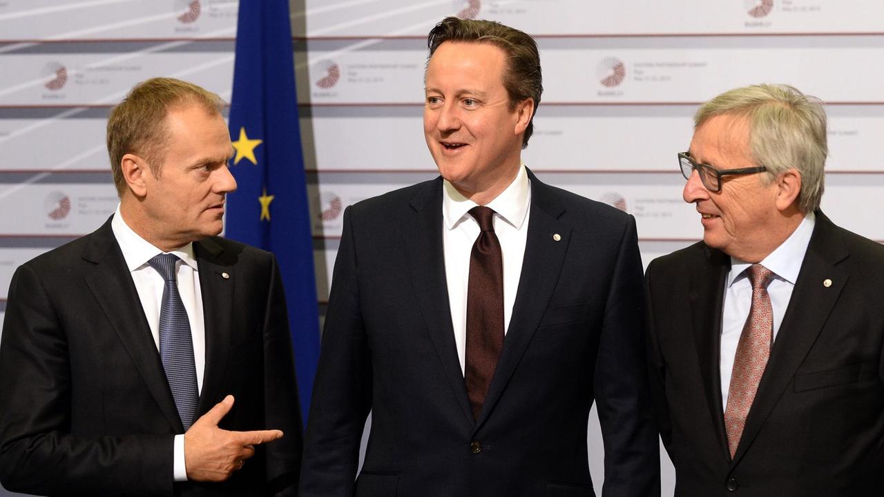 Der EU-Ratspräsident Donald Tusk, der britische Premierminister David Cameron und EU-Kommissionspräsident Jean-Claude Juncker.