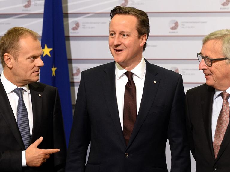 Der EU-Ratspräsident Donald Tusk, der britische Premierminister David Cameron und EU-Kommissionspräsident Jean-Claude Juncker.