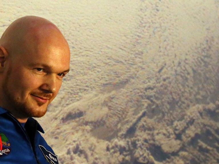 Der Astronaut Alexander Gerst berichtet am 19.11.2014 in Köln von seiner wissenschaftlichen Arbeit auf der Internationalen Raumstation ISS.