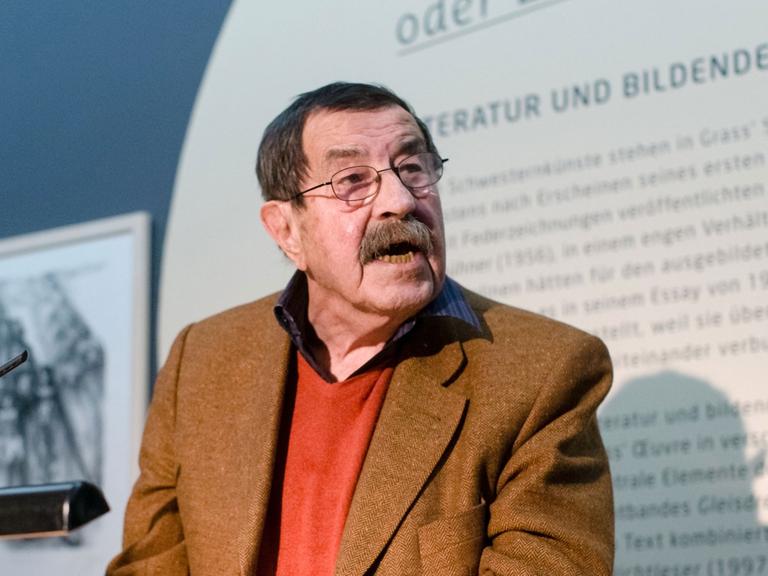 Der Literaturnobelpreisträger Günter Grass bei einer Lesung in Lübeck 