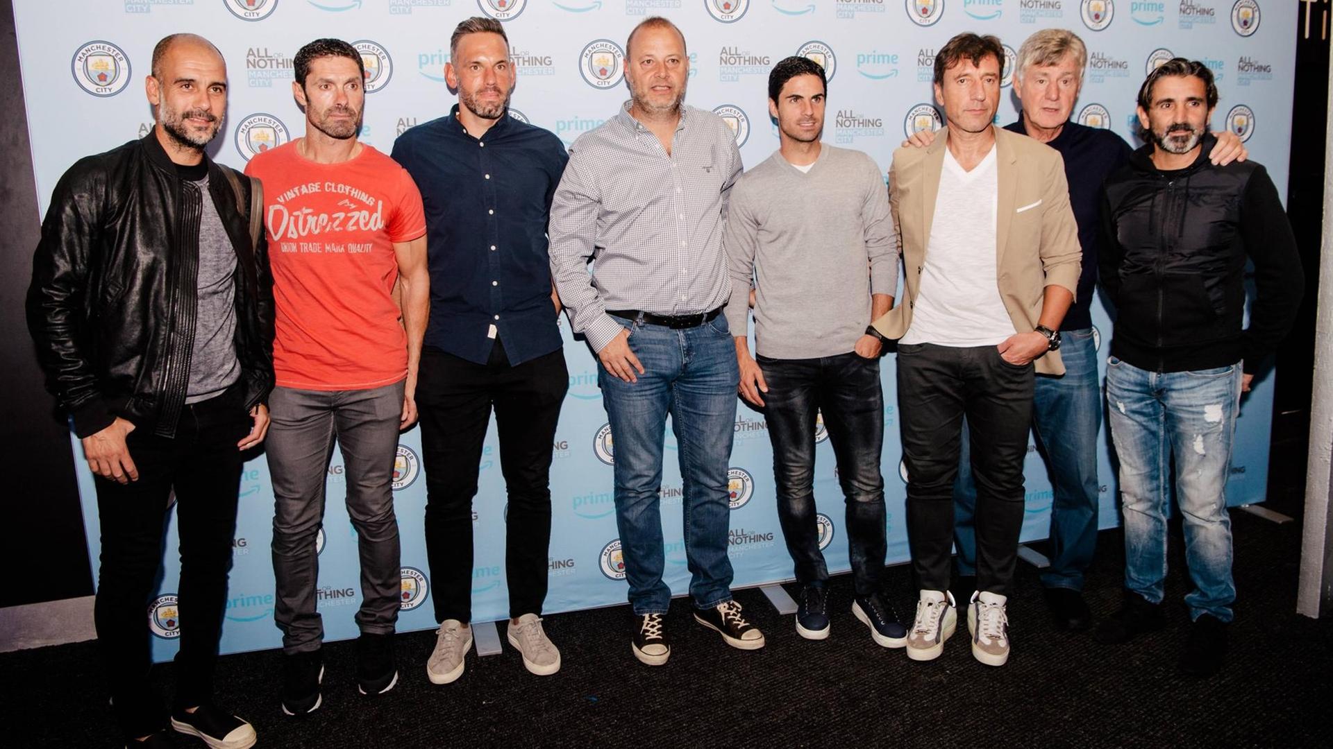 Premiere der neuen Serien "All or nothing" mit Pep Guardiola, Rodolfo Borrell, Xabi Mancisidor, Carles Planchart, Brian Kidd und Lorenzo Buenaventura.