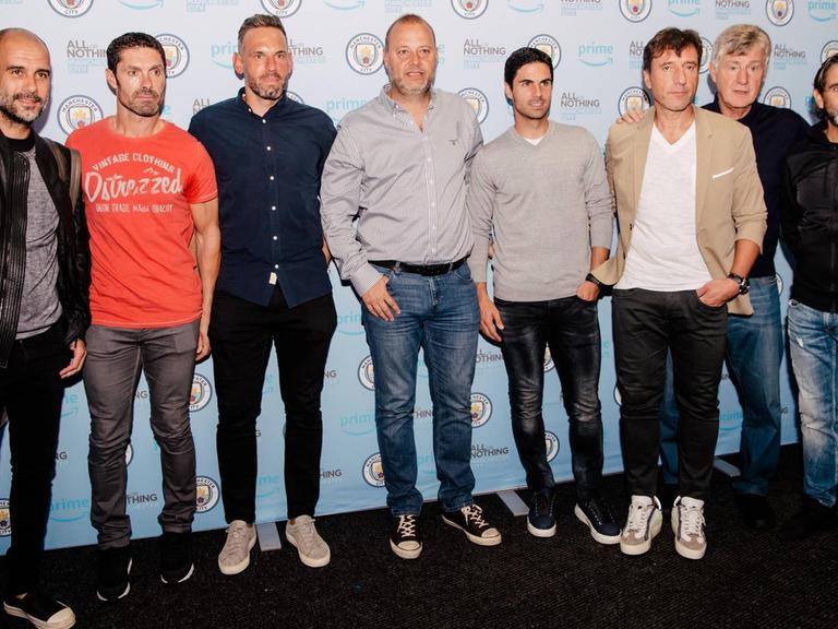 Premiere der neuen Serien "All or nothing" mit Pep Guardiola, Rodolfo Borrell, Xabi Mancisidor, Carles Planchart, Brian Kidd und Lorenzo Buenaventura.