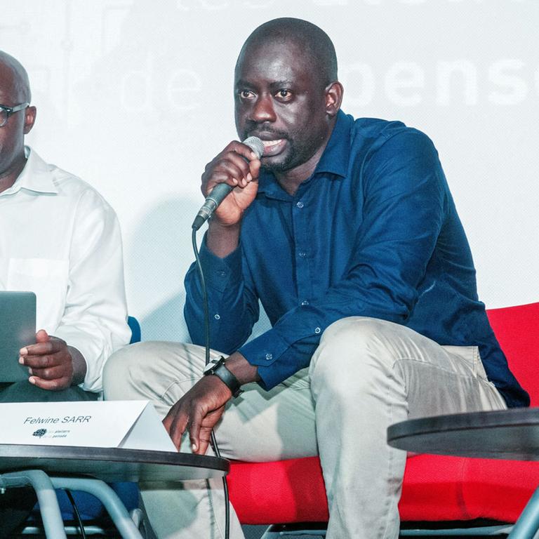 Achille Mbembe und Felwine Sarr bei der Eröffnung ihres "Atelier de la Pensee", einem Forum für afrikanische Intellektuelle