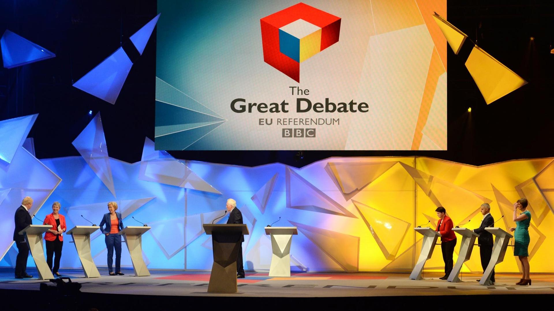 Teilnehmer der Diskussion zum EU-Referendum in der Londoner Wembley Arena