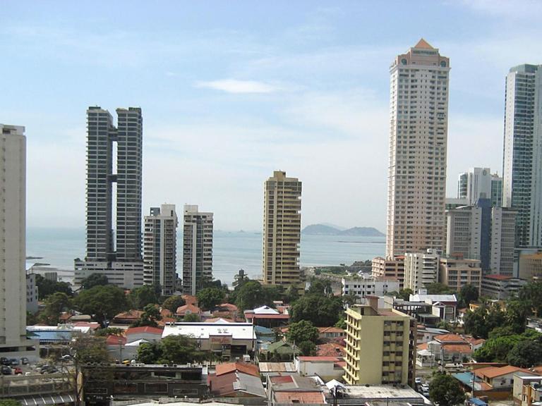 Ein Blick auf die Skyline von Panama-Stadt