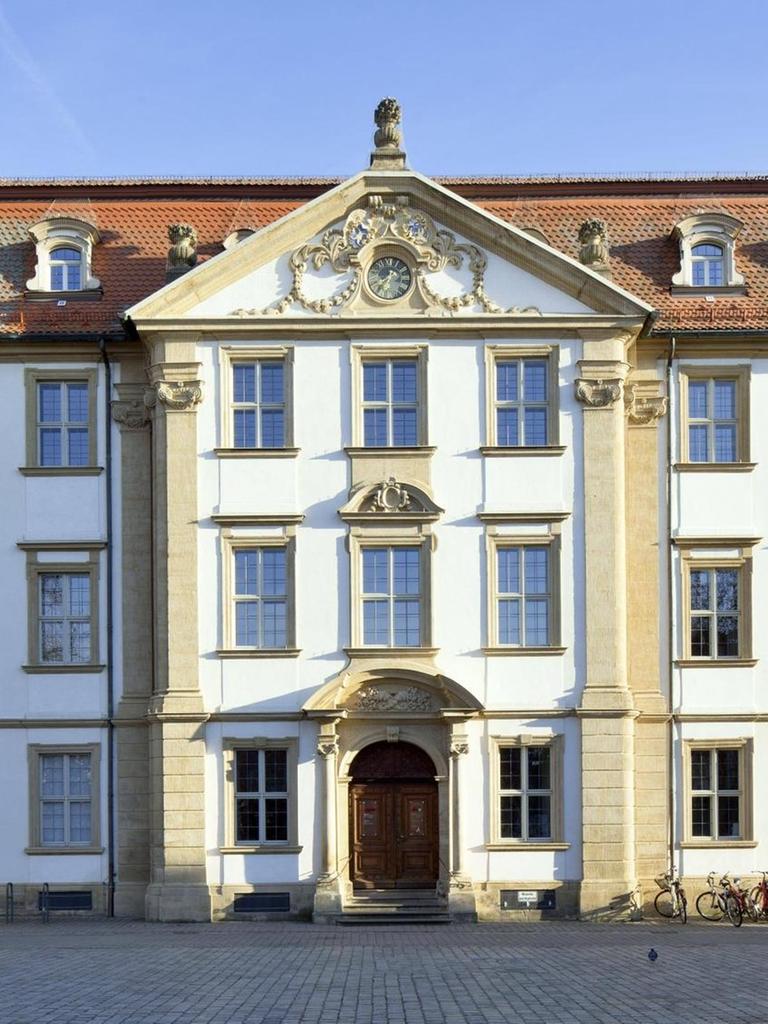 Kunstpalais und Stadtbibliothek, ehemaliges Stutterheimsches Palais, Marktplatz, Erlangen