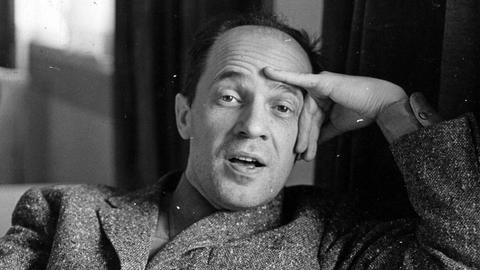 Rigoros und scharfzüngig in jungen Jahren, aber keineswegs humorlos: Pierre Boulez auf einer undatierten Fotografie in London