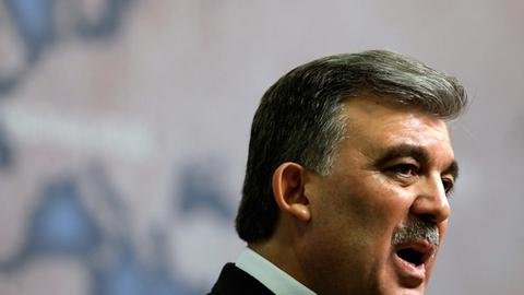 Porträtfoto des türkischen Staatspräsidenten Abdullah Gül.