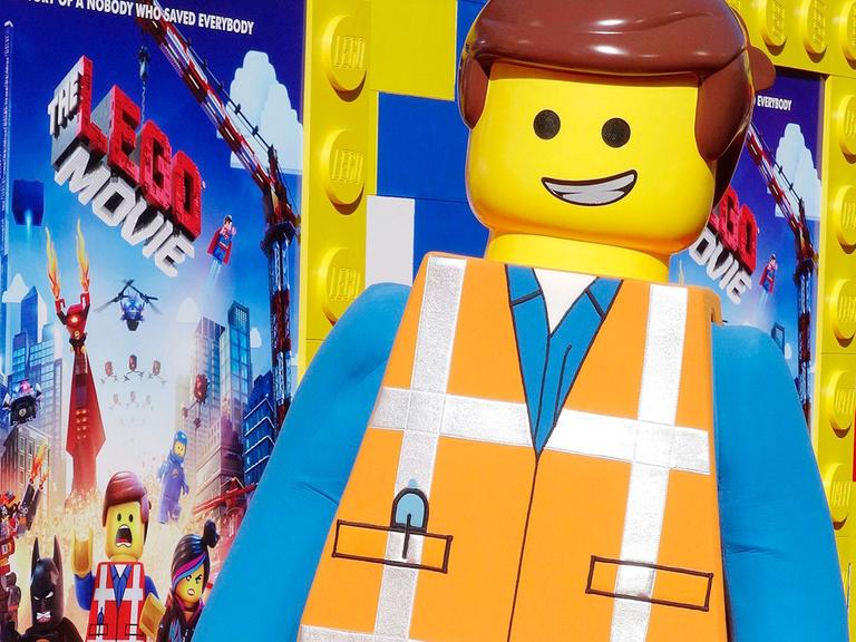 Die Legofigur Emmet bei der Ankunft zur Premiere von "The Lego Movie " in Los Angeles, Kalifornien, USA