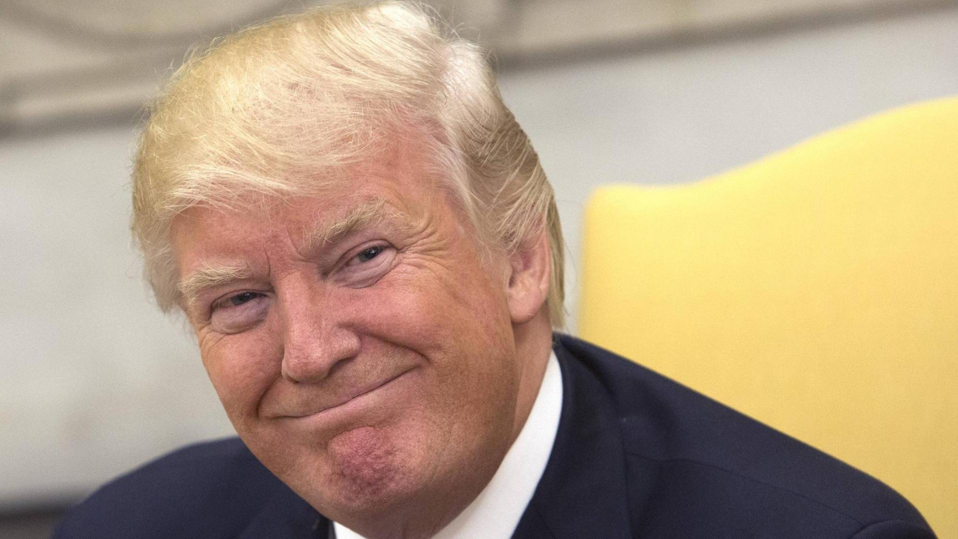 US-Präsident Donald J. Trump im Weissen Haus. Fototermin mit Kronprinz Muhammad bin Zayid Al Nuhayyan von Abu Dhabi. 15.5.2017.