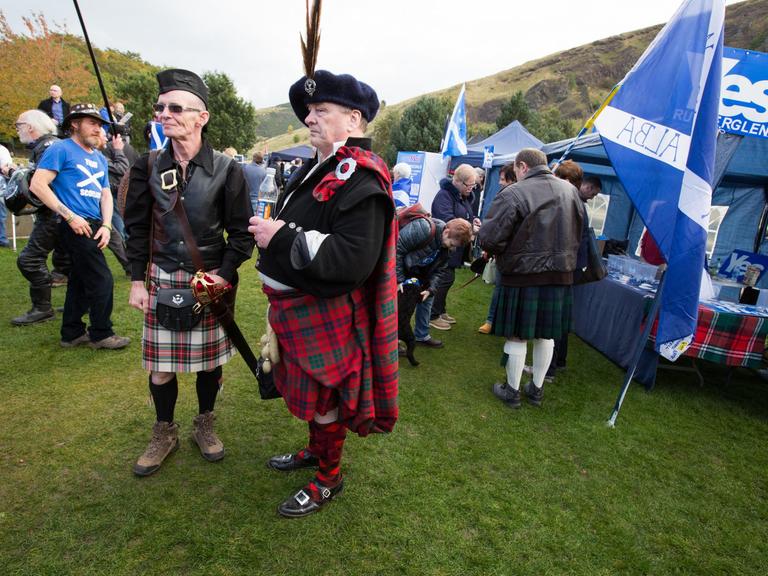 Participants in a march and rally for Scotland's independence in Edinburgh